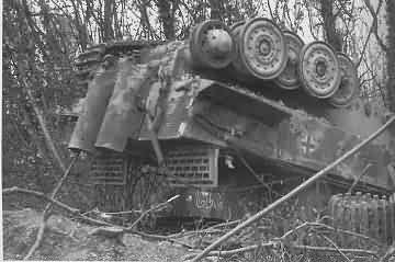 Tiger from 3.Kp. after the air attack